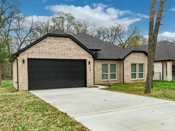 104 W Beachwood Loop, Trinidad, TX 75163