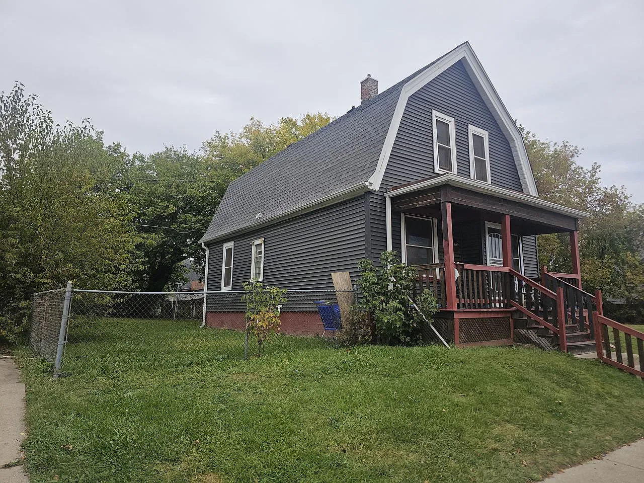1526 West Groeling AVENUE photo 1