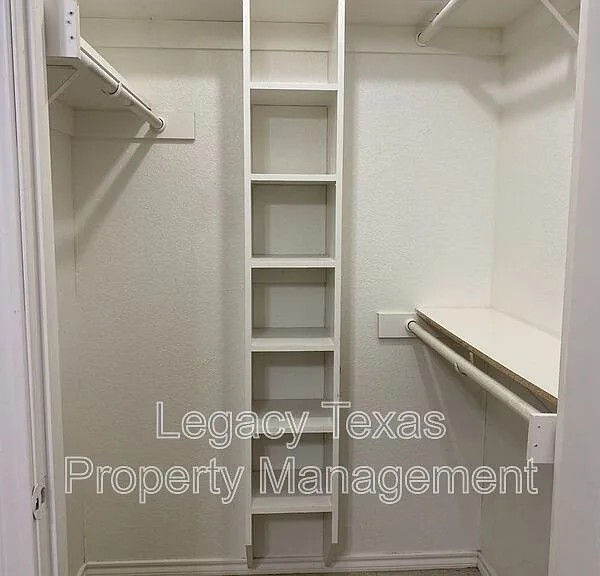1108 Williams Ave #C — Photo 5