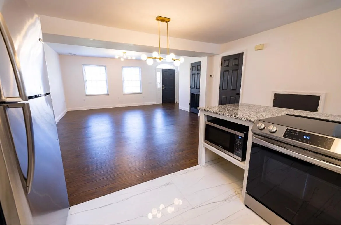 531 Cedar Creek Rd — Photo 3