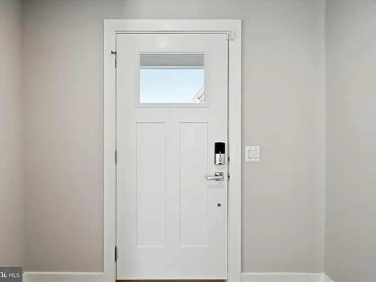 313 Switchgrass Ct — Photo 6