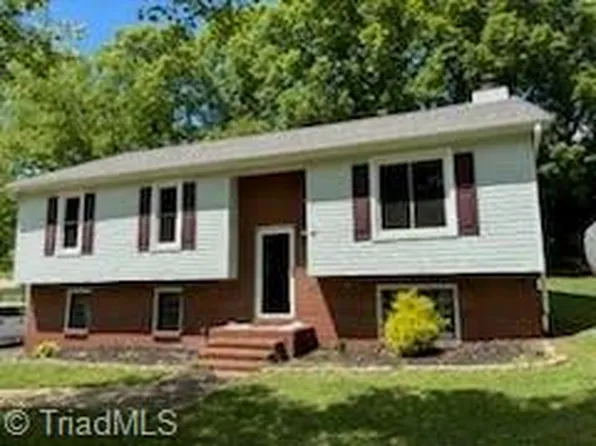 3569 Merry Ridge Rd, Tobaccoville, NC 27050