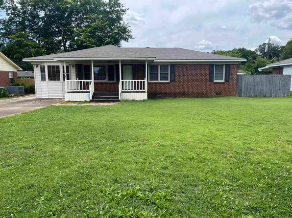 905 Baker Blvd, Tuscumbia, AL 35674