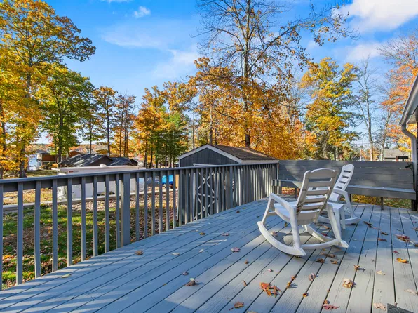1 Prosperity Ln, Windham, ME 04062