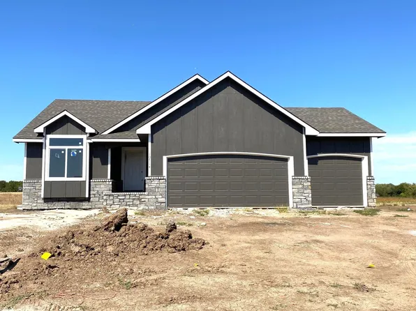 10714 E Bonita St, Wichita, KS 67207