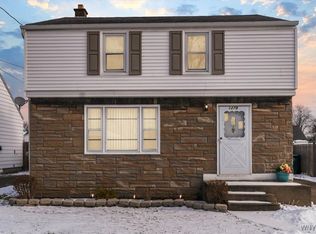 1279 92nd St, Niagara Falls, NY 14304