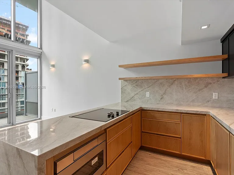 92 SW 3rd St #704 — Photo 14