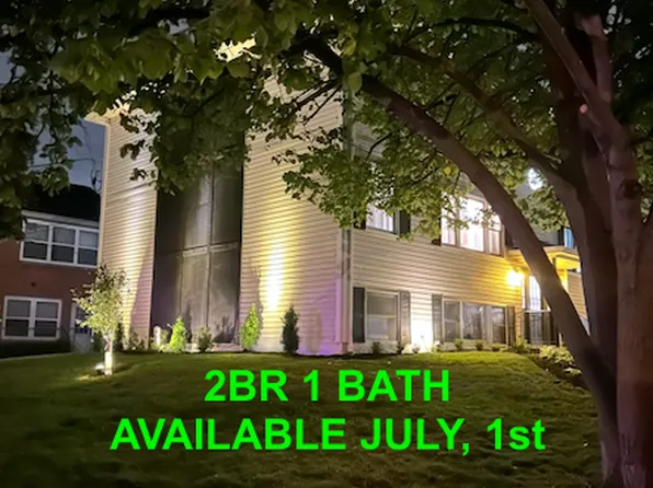 415 Lincoln Ave APT B, Fox River Grove, IL 60021
