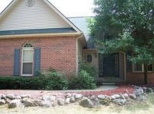 12900 Dunham Rd, Hartland, MI 48353