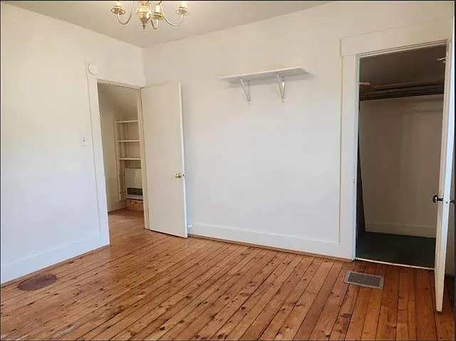 76 Maple Ave — Photo 2