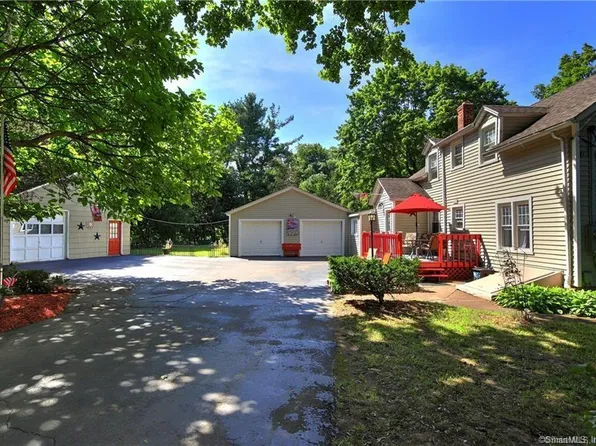 16 Beach Street, North Haven, CT 06473