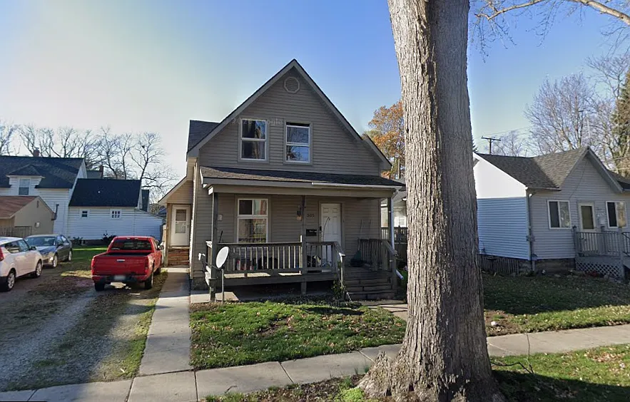 909 Stone St #1