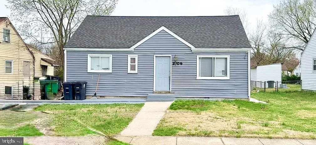 2706 Newglen Ave photo 1
