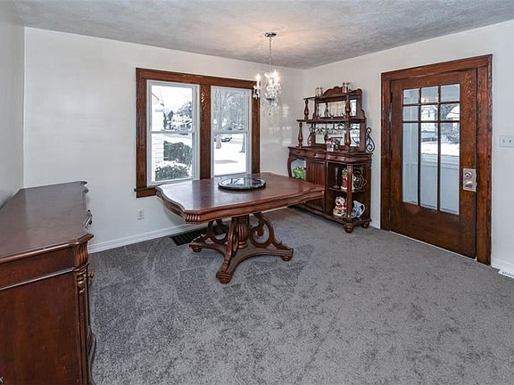 3rd image of 4181 W 210th St
