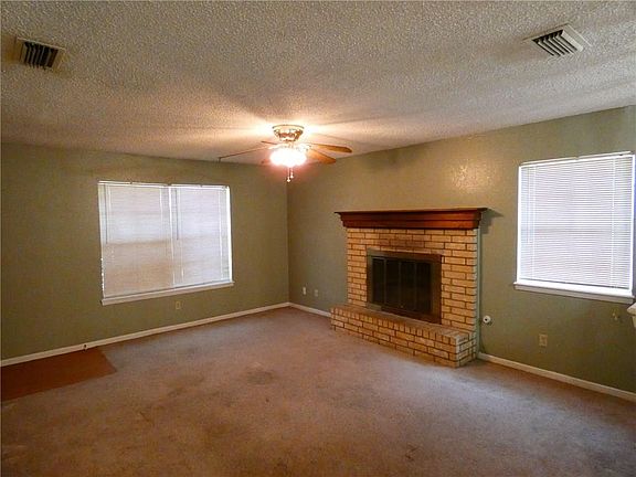 5th image of 628 S Bowie Dr