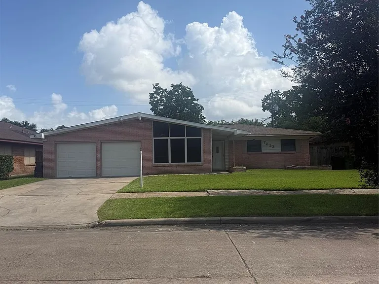 7623 Wilmerdean St — Photo 3