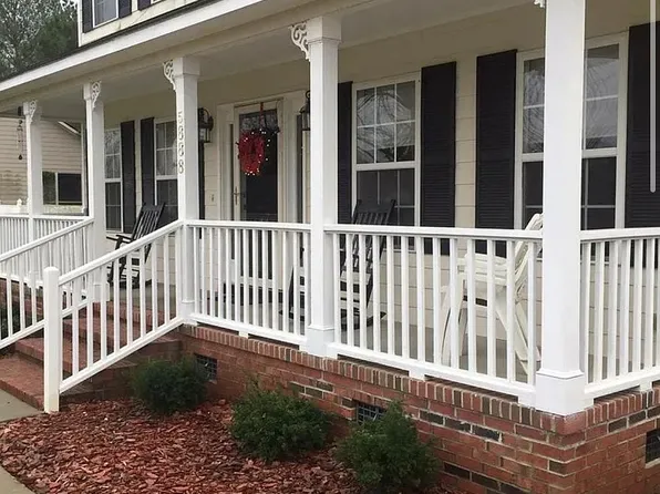 5889 McDonald Rd, Parkton, NC 28371