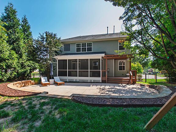3rd image of 4820 Homeplace Dr