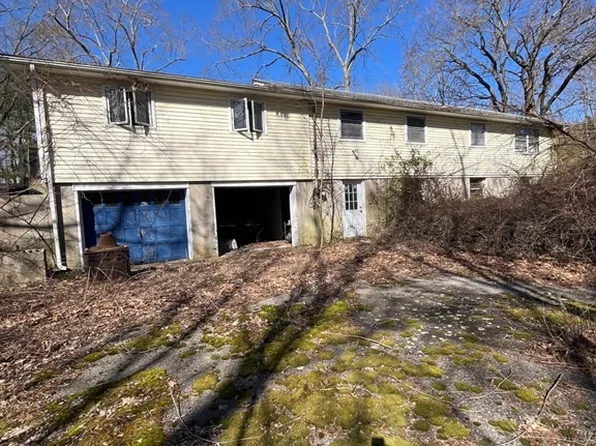 24 Orr Ave, Attleboro, MA 02703