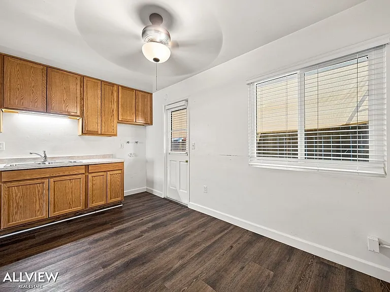 1245-1251 Lyons Ln — Photo 6