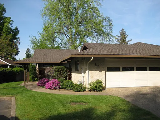 62 Northwood Commons Pl photo 1