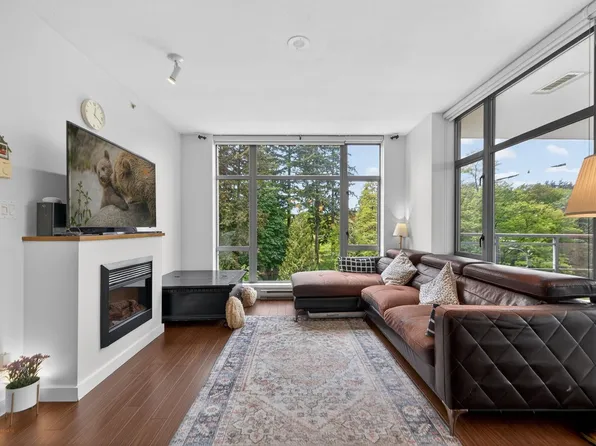 280 Ross Dr #908, New Westminster, BC V3L 0C2