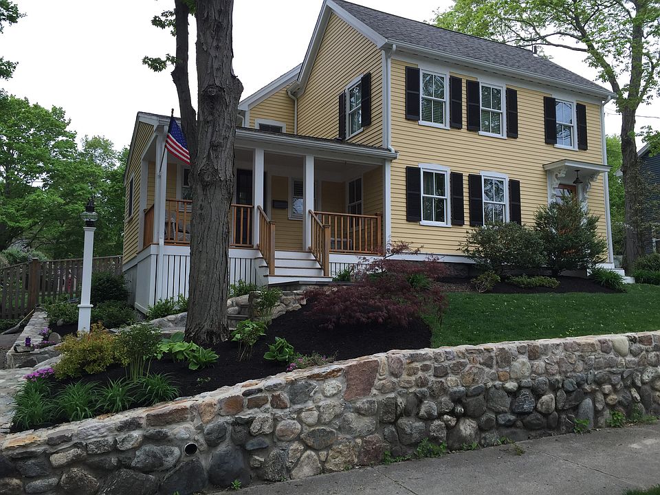 2nd image of 37 Sweetser St