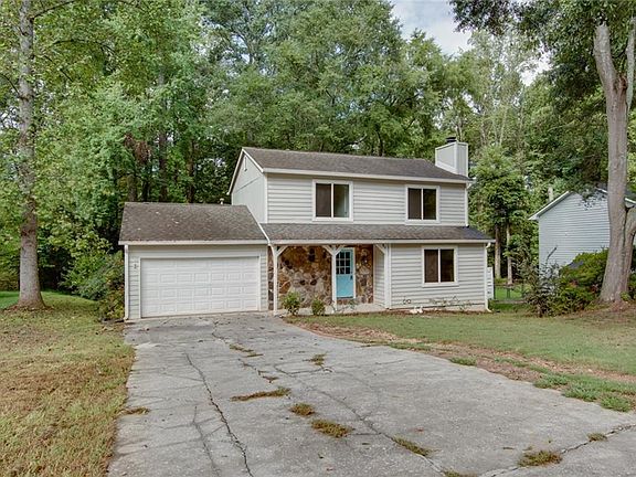 3rd image of 2472 Landington Way