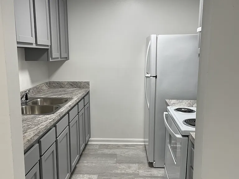 265 Fulkerson Dr #B — Photo 3