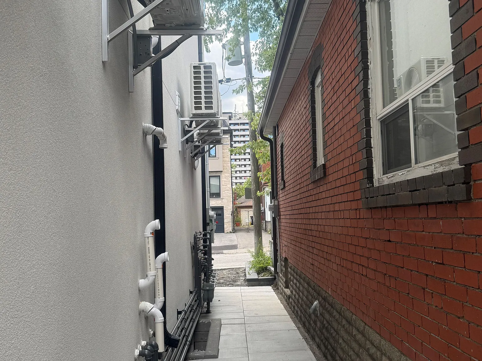 2 bed, $2,850 — Photo 2