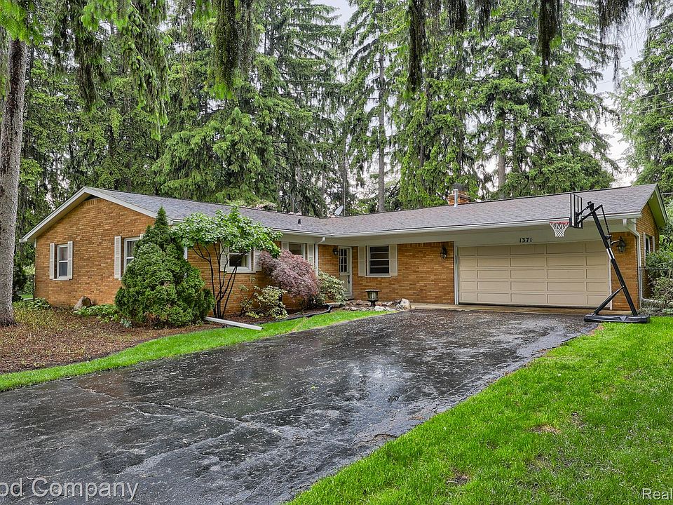1st image of 1371 Winchcombe Dr