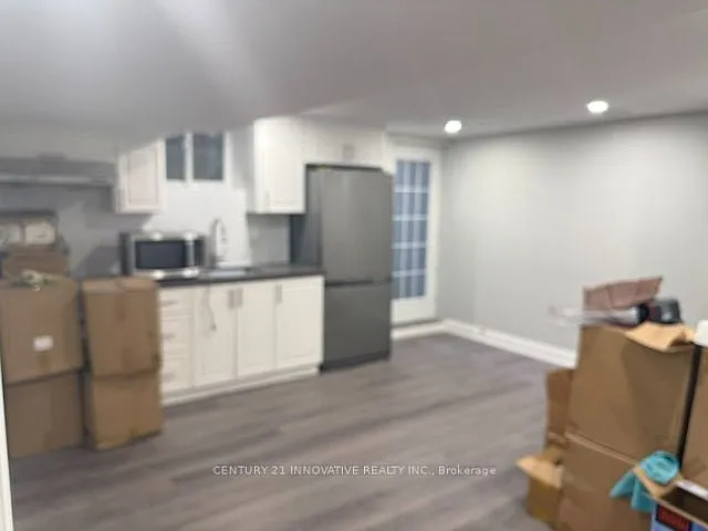 111 N Steppingstone Trl — Photo 3