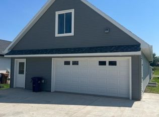 1004 Magnolia Dr, Manning, IA 51455