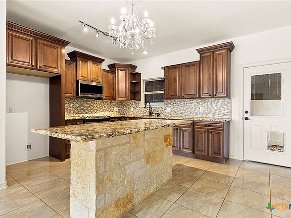 2nd image of 237 Wild Oak Dr