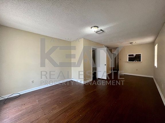 2nd image of 402 Loire Ave #D