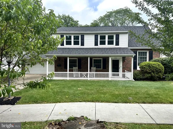370 Beverly Rd, Camp Hill, PA 17011