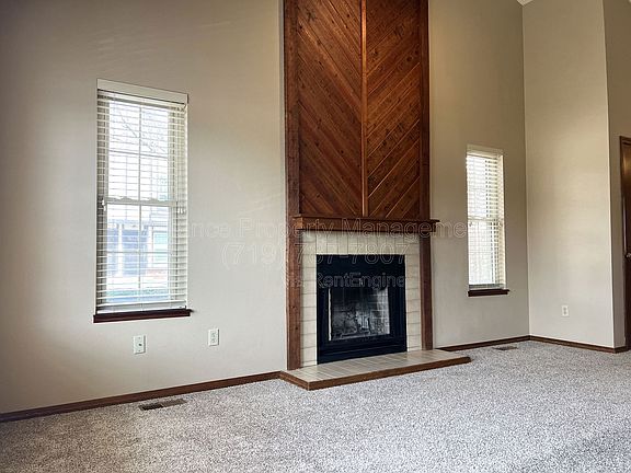 3rd image of 5589 Tamworth Dr