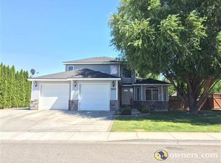 3213 S Lyle St, Kennewick, WA 99337