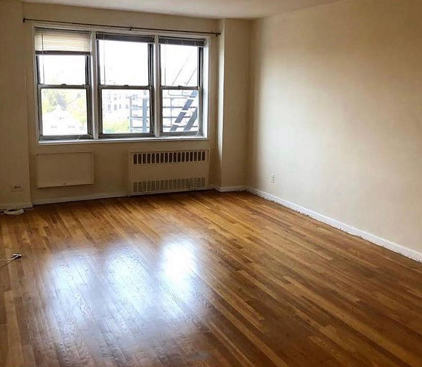 1st image of 52 Park Avenue Ter #5K
