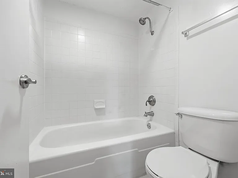 60 S Van Dorn St #202 — Photo 18