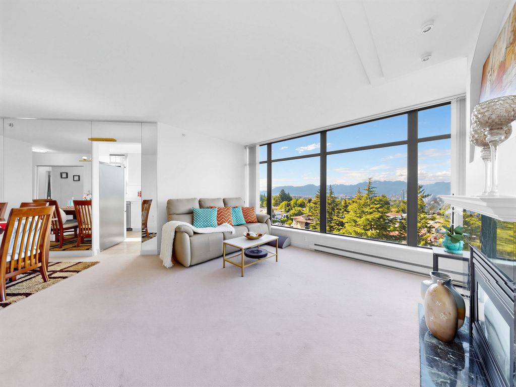 4567 Hazel St #1005, Burnaby, BC - View 2