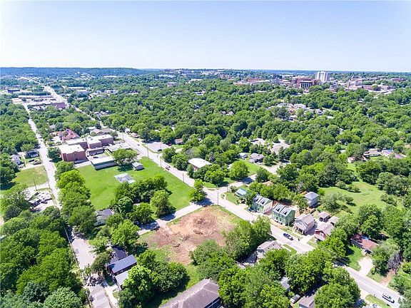 3rd image of 500 S Willow Ave