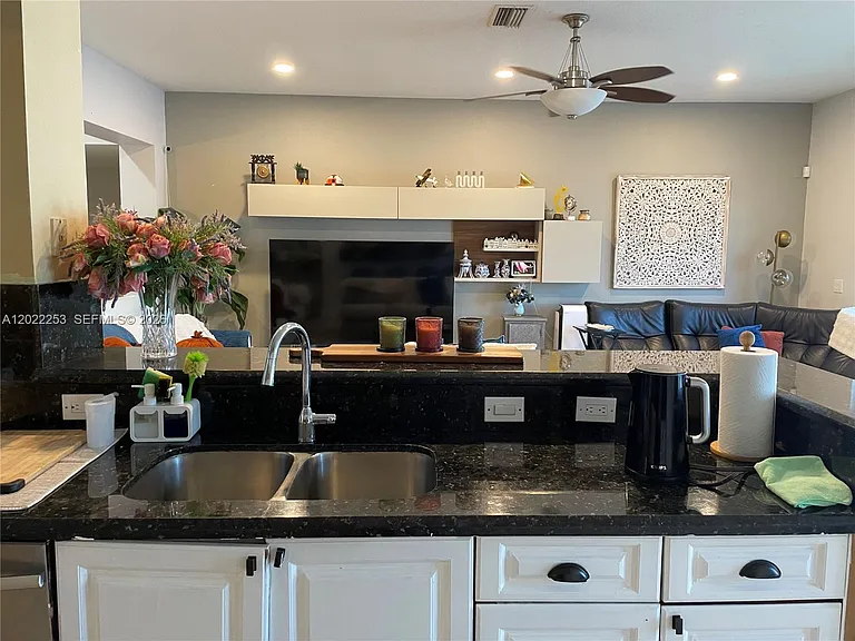 1144 Fairfield Meadows Dr — Photo 23