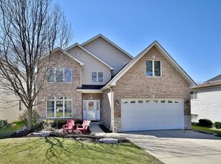 636 W Armitage Ave, Elmhurst, IL