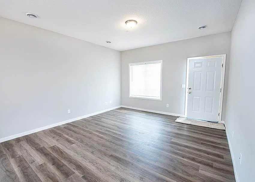 11551 37th Ave SE — Photo 3