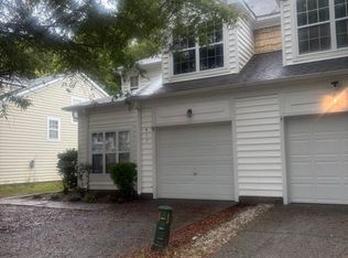 417 Dorothy Dr, Yorktown, VA 23692