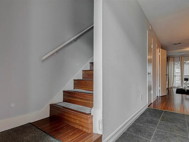 1212 Fairview Ave #A — Photo 15
