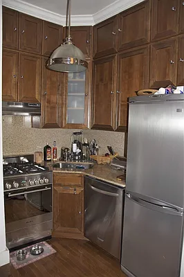 Rented by Keller Williams NYC | media 10