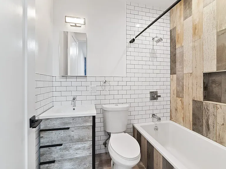 1370 Saint Marks Ave #2 — Photo 10