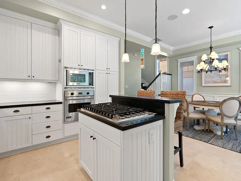 705 Goldenrod Ave — Photo 8